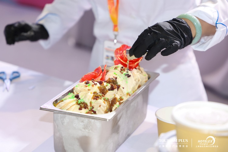 2027中国(上海)国际茶饮原料及茶饮设备博览会:茶饮设备咖啡机展览会