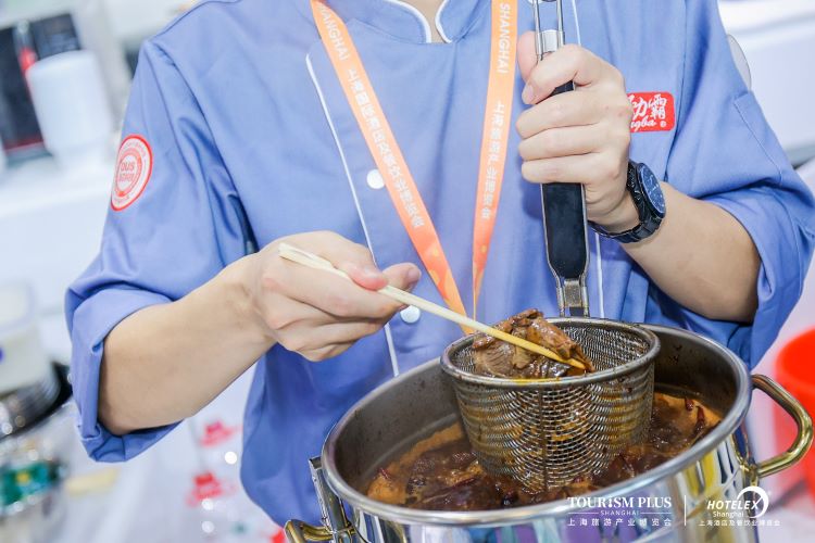 2027中国(上海)国际茶饮原料及茶饮设备博览会:茶饮设备咖啡机展览会