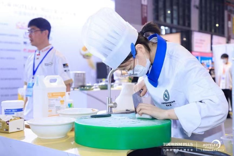 2027中国(上海)国际茶饮原料及茶饮设备博览会:茶饮设备咖啡机展览会