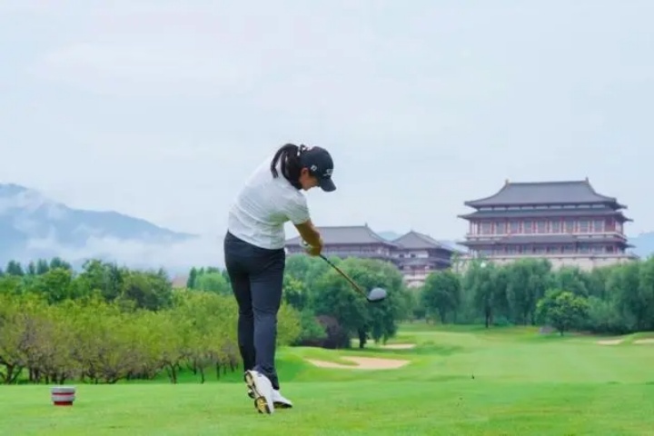 高尔夫服饰.jpg